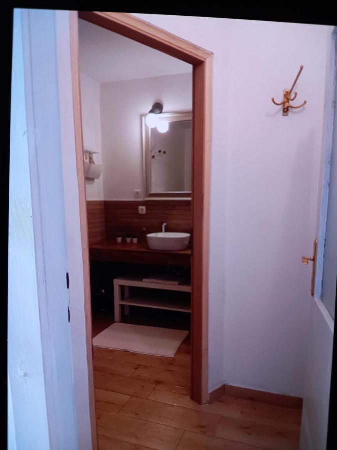 Apartments Garden ロヴィニ エクステリア 写真